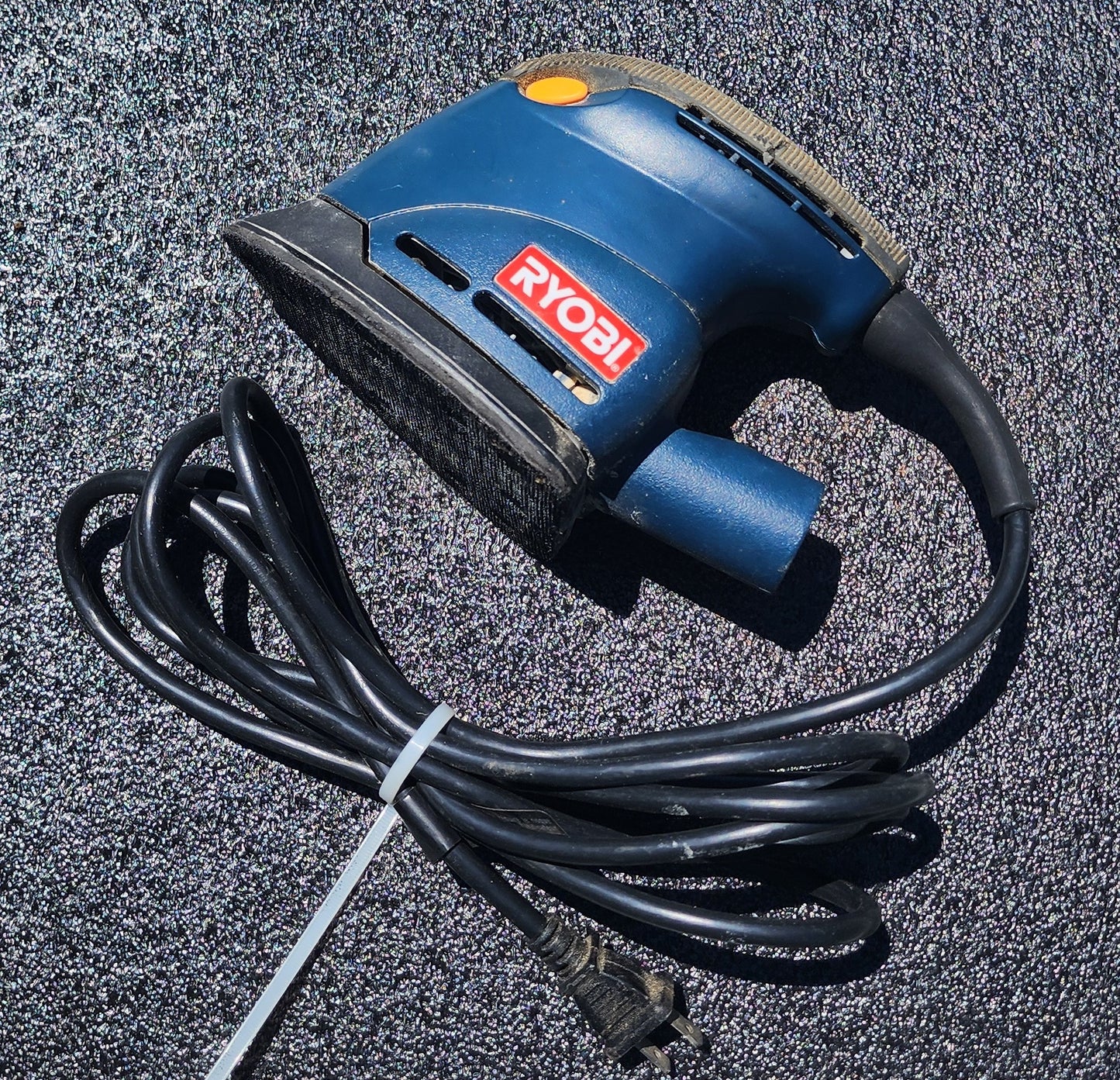 Ryobi CFS 1502 Palm Sander